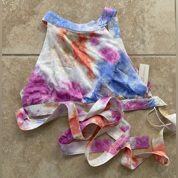 Tie Die Back Less Crop Top - Picture 2 of 4